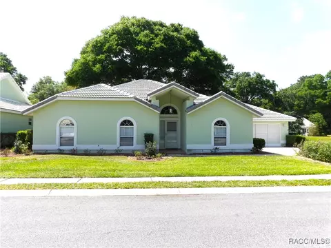 819 Balmoral Ct, Inverness, FL 34453