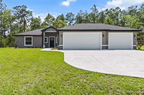 8768 N Hasting Dr, Citrus Springs, FL 34433