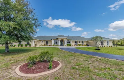 5803 E Quicksilver Ct, Floral City, FL 34436