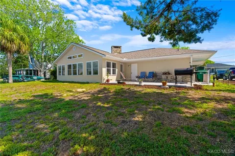 11771 W Sunnybrook Ct, Crystal River, FL 34429
