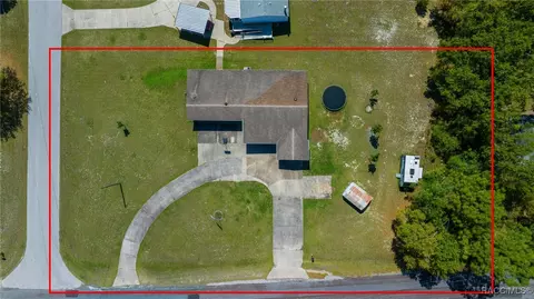 3266 S Westmoreland Dr, Homosassa, FL 34448