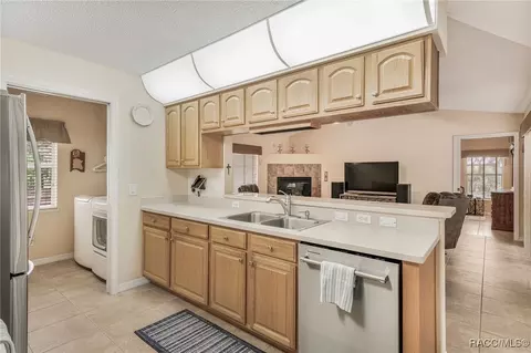1461 W Redding St, Hernando, FL 34442 photo 10