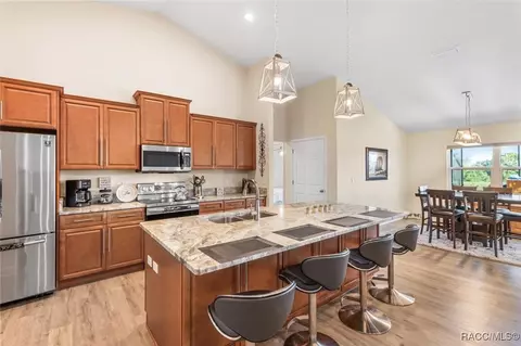 Kitchen - 91 E Dusty Ct, Hernando, FL 34442 photo 3 of 5