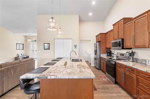 Kitchen - 91 E Dusty Ct, Hernando, FL 34442 photo 4 of 5