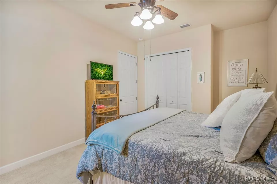 Bedroom - 1993 N Eagle Chase Dr, Hernando, FL 34442 photo 6 of 8