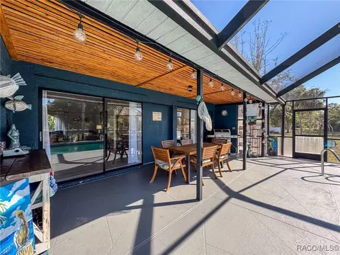 Exterior - 183 Hague Ct, Spring Hill, FL 34606 photo 6 of 20