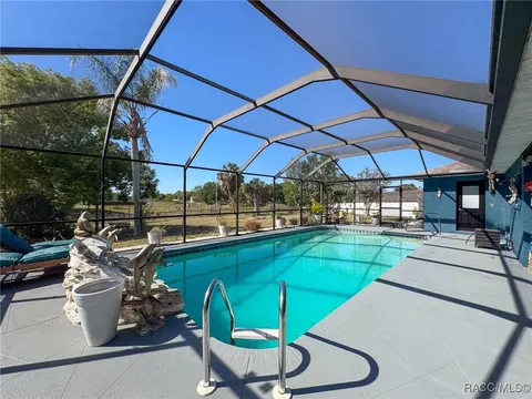 Exterior - 183 Hague Ct, Spring Hill, FL 34606 photo 11 of 20