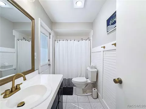 Bath - 183 Hague Ct, Spring Hill, FL 34606 photo 4 of 5