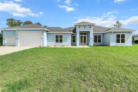 47 Black Willow St, Homosassa, FL 34446