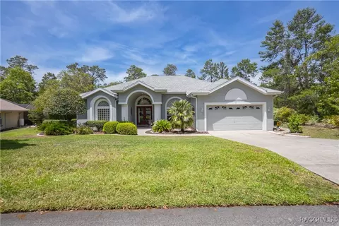 7 Zinnias Ct, Homosassa, FL 34446