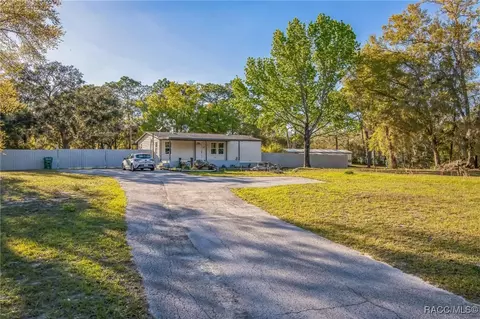 2276 N Reynolds Ave, Crystal River, FL 34428