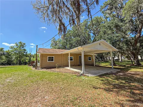 5500 S Withlapopka Dr, Floral City, FL 34436