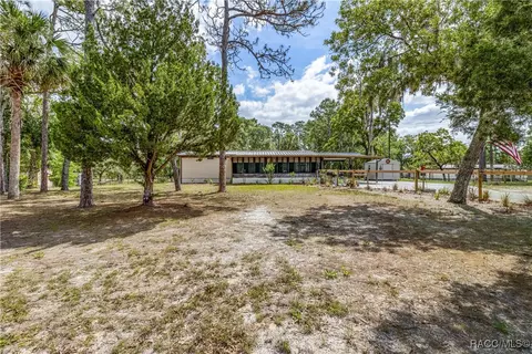 1895 S Iroquois Ave, Homosassa, FL 34448