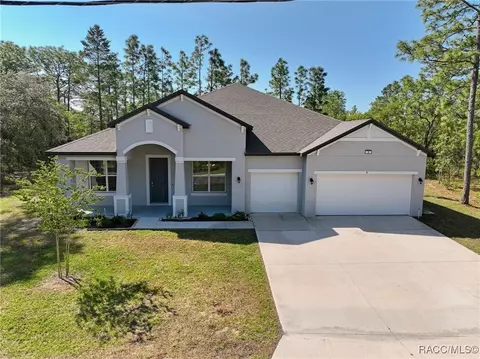 9 Sanders Ct E, Homosassa, FL 34446
