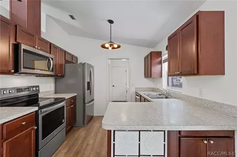 Kitchen - 199 Mastadon Dr, Inglis, FL 34449 photo 1 of 3