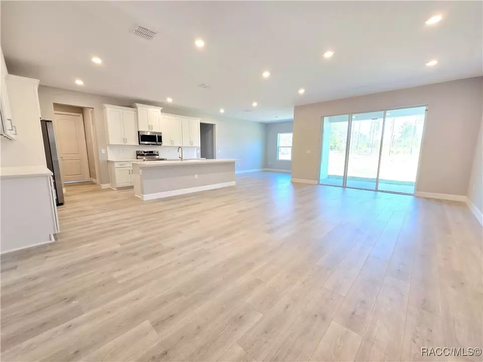 Living - 2645 N Annapolis Ave, Hernando, FL 34442 photo 2 of 8