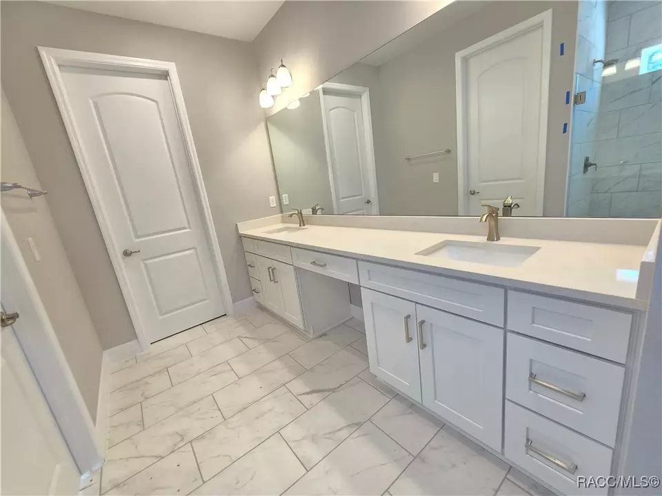Bath - 2645 N Annapolis Ave, Hernando, FL 34442 photo 10 of 21