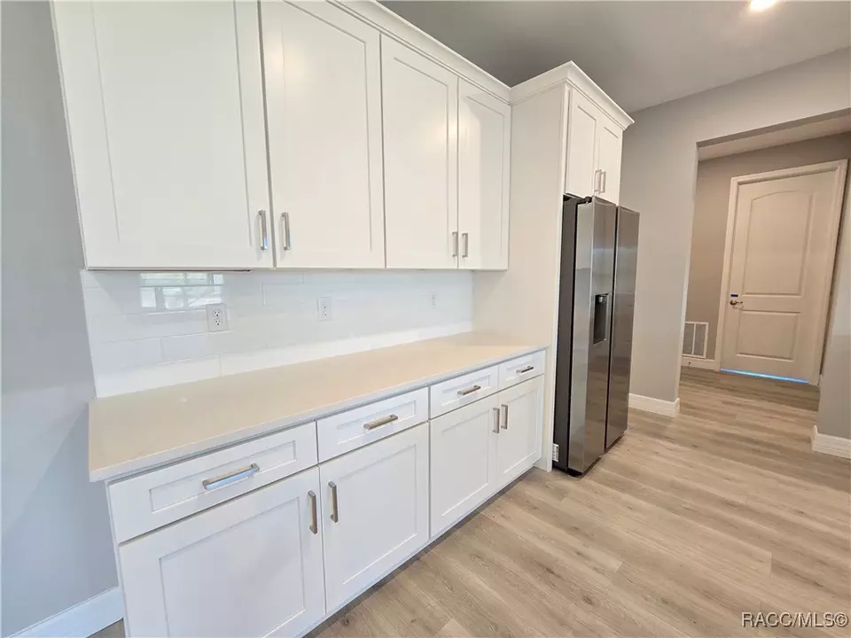 Kitchen - 2645 N Annapolis Ave, Hernando, FL 34442 photo 12 of 16