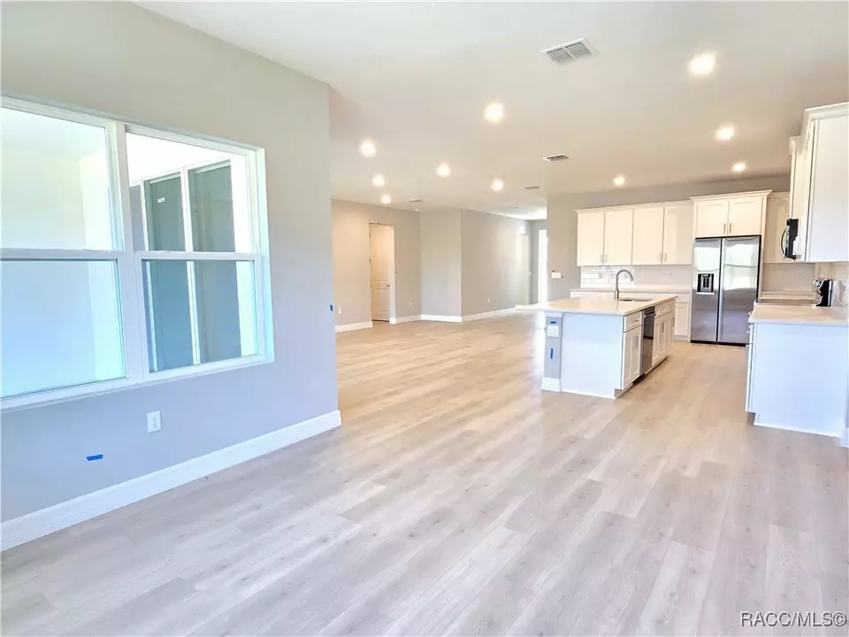 Living - 2645 N Annapolis Ave, Hernando, FL 34442 photo 7 of 8