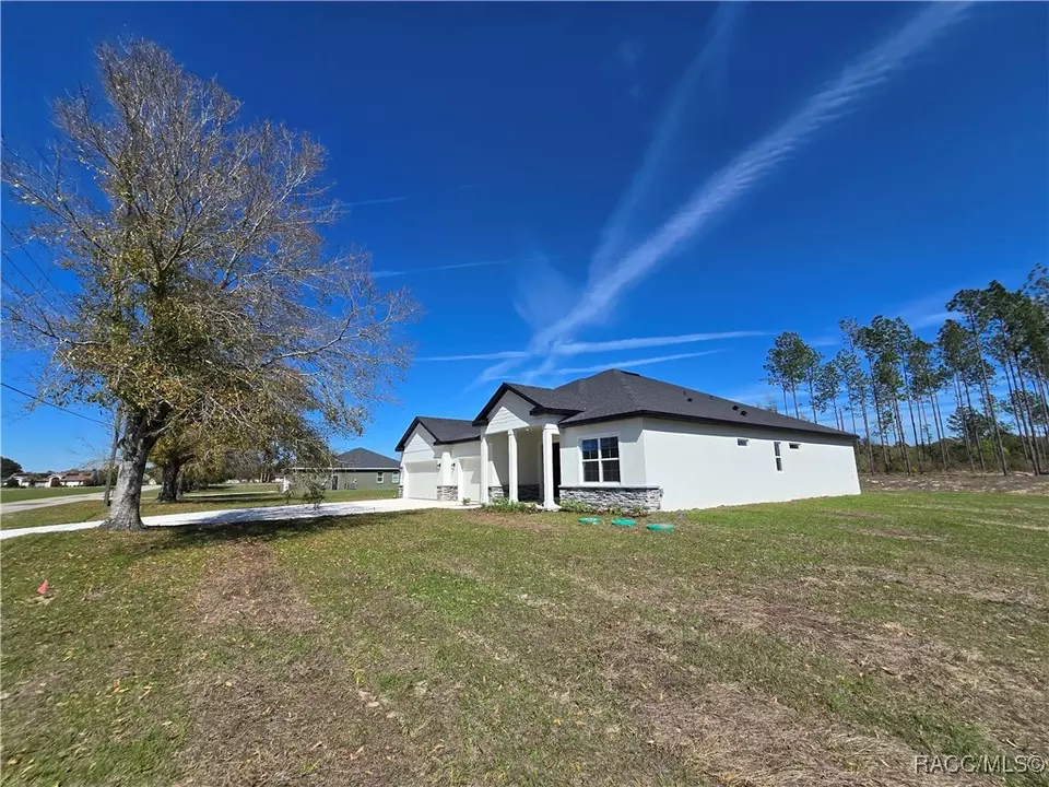 Exterior - 2645 N Annapolis Ave, Hernando, FL 34442 photo 8 of 21