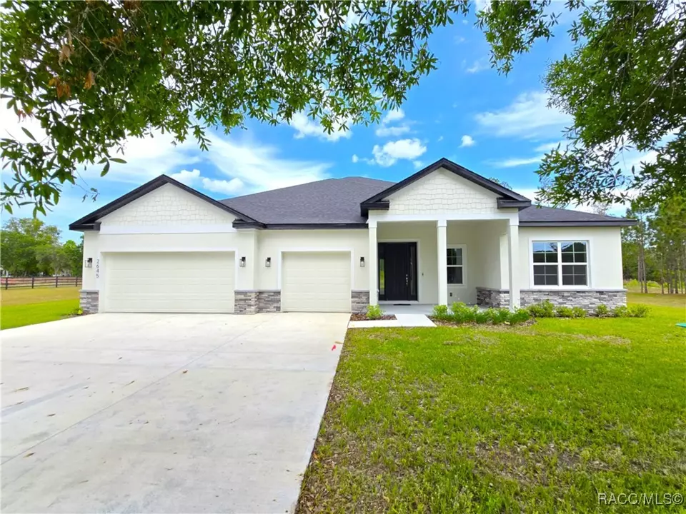 Exterior - 2645 N Annapolis Ave, Hernando, FL 34442 photo 2 of 21