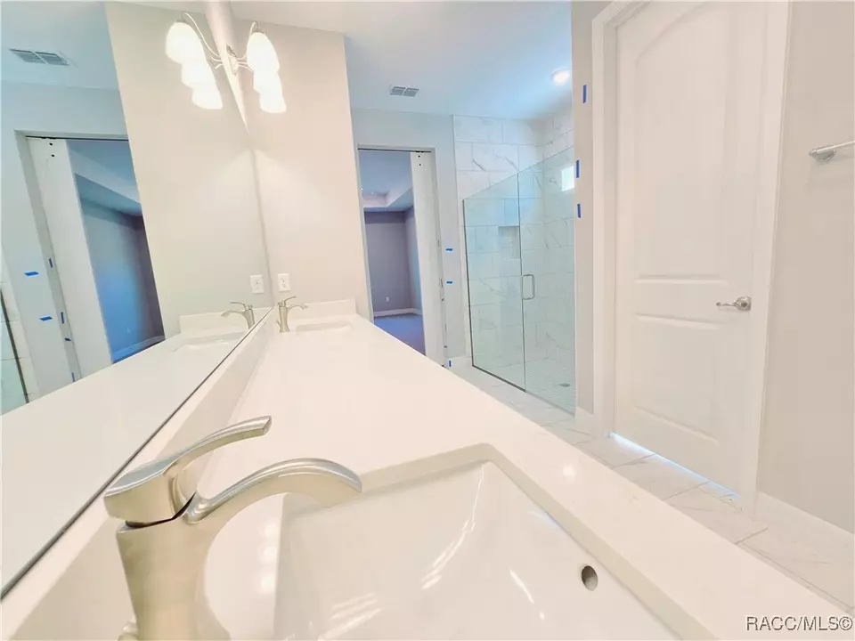Bath - 2645 N Annapolis Ave, Hernando, FL 34442 photo 6 of 21
