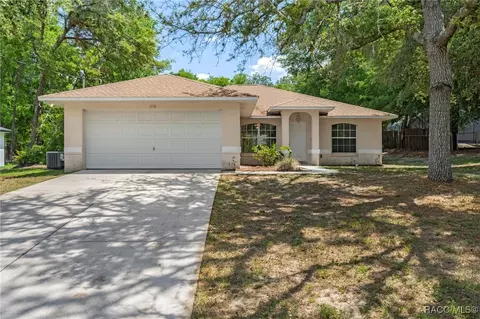 1574 W Lavender Ln, Citrus Springs, FL 34434