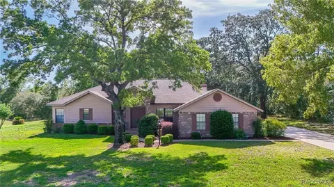702 N Man O War Dr, Inverness, FL 34453