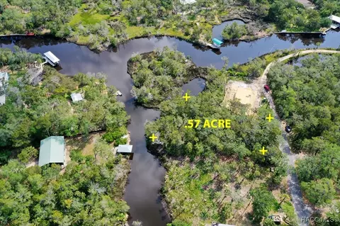6755 S Beagle Dr, Homosassa, FL 34448