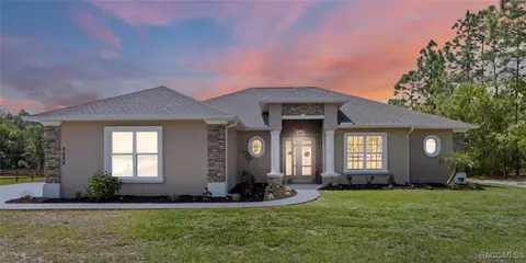 5888 W Corral Pl, Beverly Hills, FL 34465