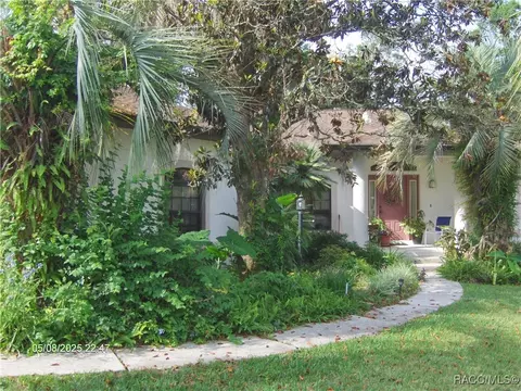 Exterior - 3150 E Sweet Meadow Ct, Hernando, FL 34442 photo 4 of 32