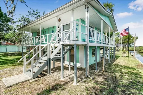 2220 S Coon Pt, Crystal River, FL 34429