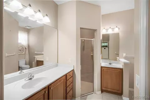 Bath - 1052 W Diamond Shore Loop, Hernando, FL 34442 photo 1 of 4