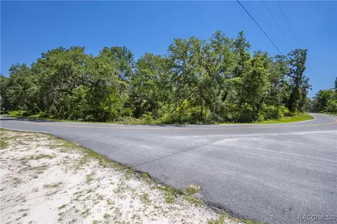 105 NE 239 Ave, Old Town, FL 32680
