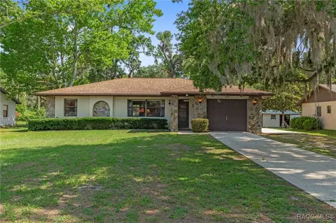 21181 Palatka Dr, Dunnellon, FL 34431