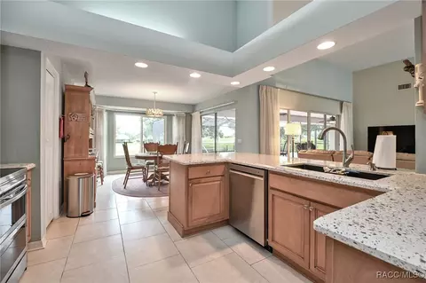 Kitchen - 705 E Dakota Ct, Hernando, FL 34442 photo 1 of 7