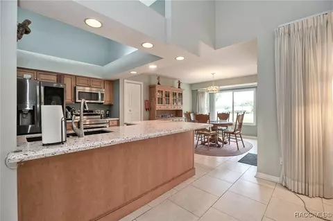Kitchen - 705 E Dakota Ct, Hernando, FL 34442 photo 6 of 7