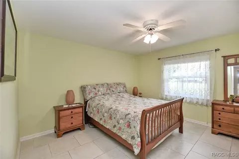 Bedroom - 705 E Dakota Ct, Hernando, FL 34442 photo 4 of 5