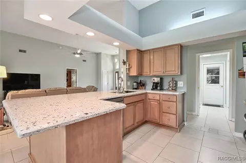 Kitchen - 705 E Dakota Ct, Hernando, FL 34442 photo 5 of 7