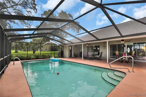 Exterior - 705 E Dakota Ct, Hernando, FL 34442 photo 6 of 19