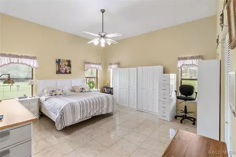 Bedroom - 330 E Ireland Ct, Hernando, FL 34442 photo 3 of 8