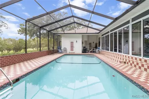 Exterior - 330 E Ireland Ct, Hernando, FL 34442 photo 4 of 6