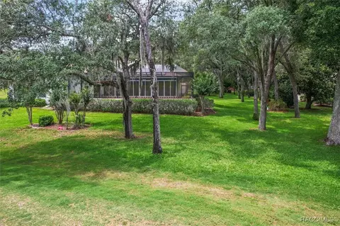 Exterior - 330 E Ireland Ct, Hernando, FL 34442 photo 6 of 6