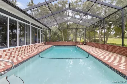 Exterior - 330 E Ireland Ct, Hernando, FL 34442 photo 3 of 6