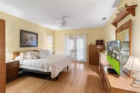 Bedroom - 330 E Ireland Ct, Hernando, FL 34442 photo 1 of 8