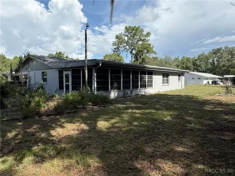 438 S Camillia Ave, Crystal River, FL 34429