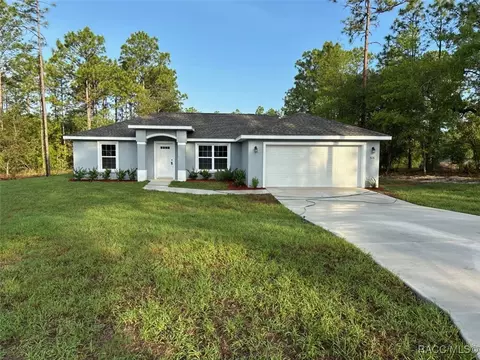 8126 N Janeaux Dr, Citrus Springs, FL 34434