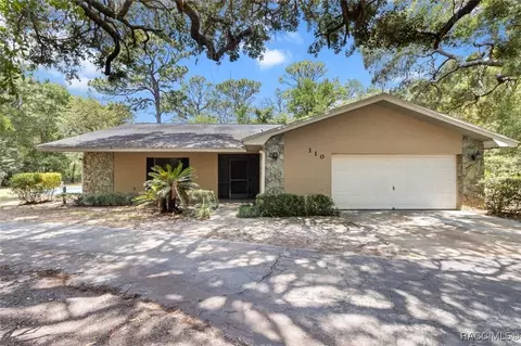 110 S Rock Crusher Rd, Crystal River, FL 34429