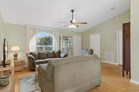 3570 E Cove Park Trl, Hernando, FL 34442 photo 8