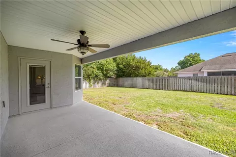 Exterior - 5144 NE 9th St, Ocala, FL 34470 photo 5 of 7